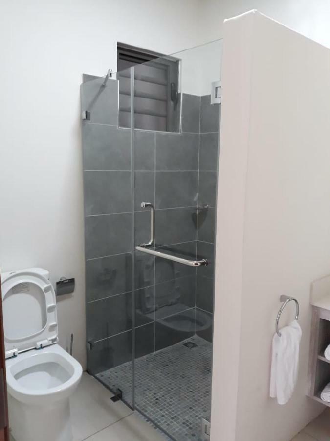 2 Bedroom Flat 15 Mins Walk From Flic En Flac Beach Εξωτερικό φωτογραφία